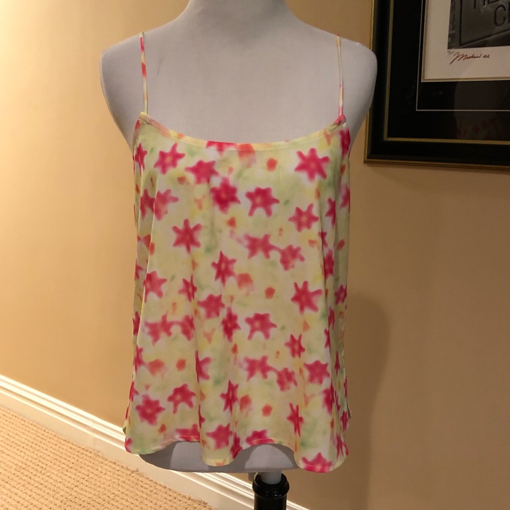 Star/tie-dye look spaghetti strap top w/slit side